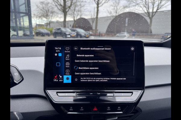 Volkswagen ID.3 First Plus 58 kWh STOELVERWARMING| KEYLESS| CAMERA| APPLE CARPLAY/ANDROID AUTO| RIJKLAARPRIJS INCL. 12 MAANDEN BOVAG GARANTIE|