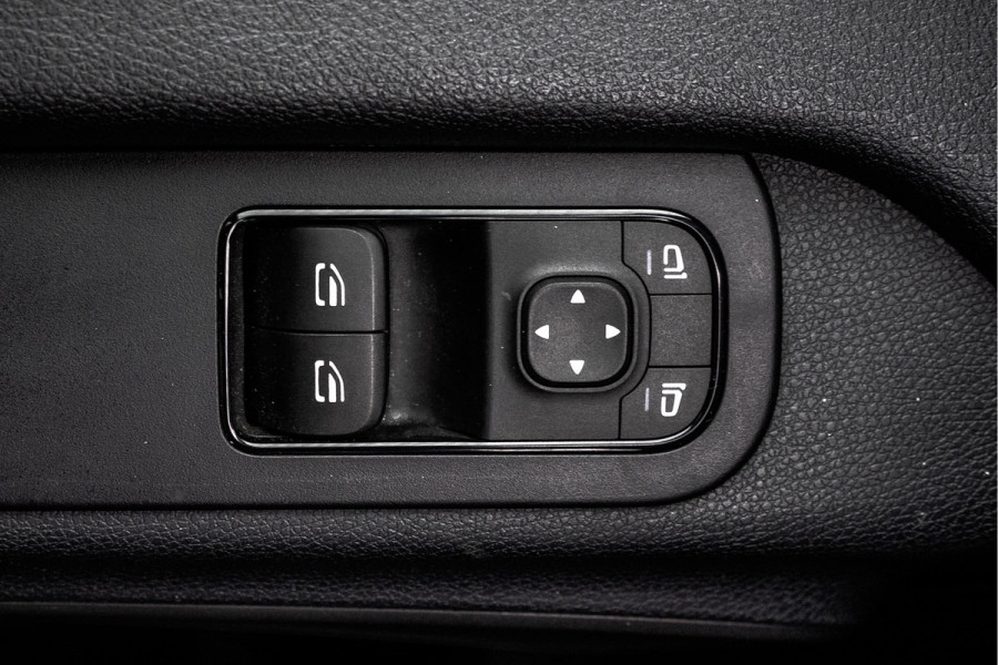 Mercedes-Benz Sprinter 314 CDI Bakwagen met laadklep | Mbux | Euro 6 | Climate | Camera | Carplay
