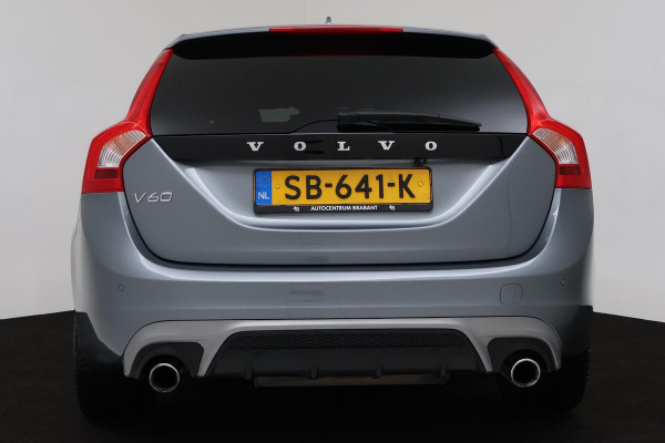 Volvo V60 2.0 T4 Business Sport (PANORAMADAK, STOELVERWARMING, CAMERA, LEER, PARKEERSENSOREN, NL-AUTO, GOED ONDERHOUDEN)
