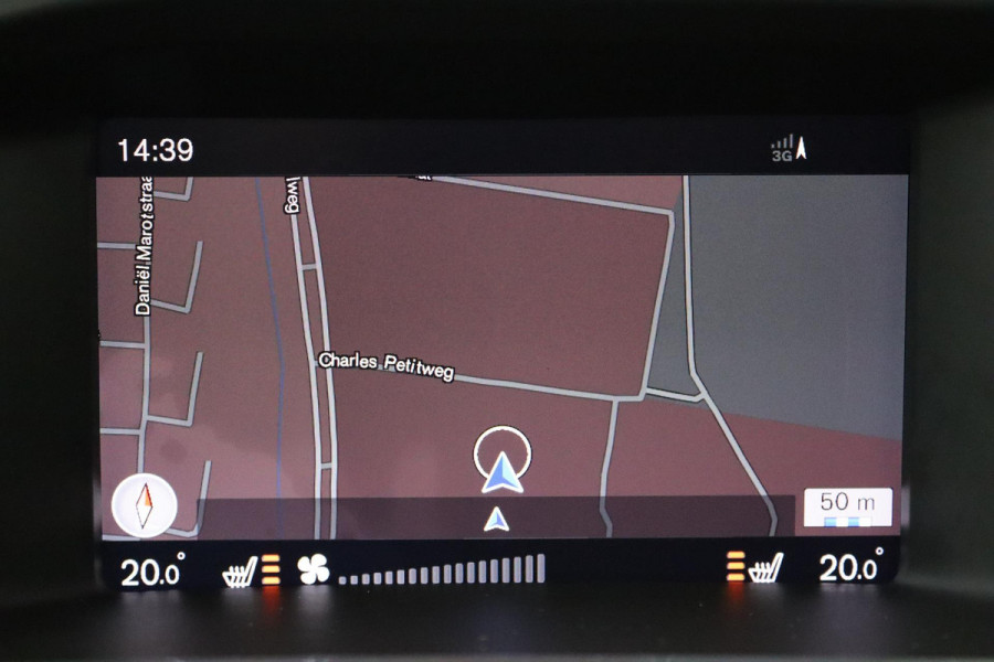 Volvo V60 2.0 T4 Business Sport (PANORAMADAK, STOELVERWARMING, CAMERA, LEER, PARKEERSENSOREN, NL-AUTO, GOED ONDERHOUDEN)