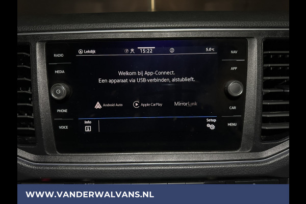 Volkswagen Crafter 2.0 TDI 141pk L3H2 L2H1 Euro6 Airco | 3000kg Trekhaak | Camera | Navigatie | Apple Carplay Android Auto, Cruisecontrol, Parkeersensoren, Dakdragers, Bijrijdersbank