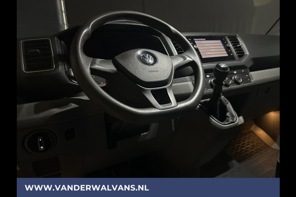 Volkswagen Crafter 2.0 TDI 141pk L3H2 L2H1 Euro6 Airco | 3000kg Trekhaak | Camera | Navigatie | Apple Carplay Android Auto, Cruisecontrol, Parkeersensoren, Dakdragers, Bijrijdersbank