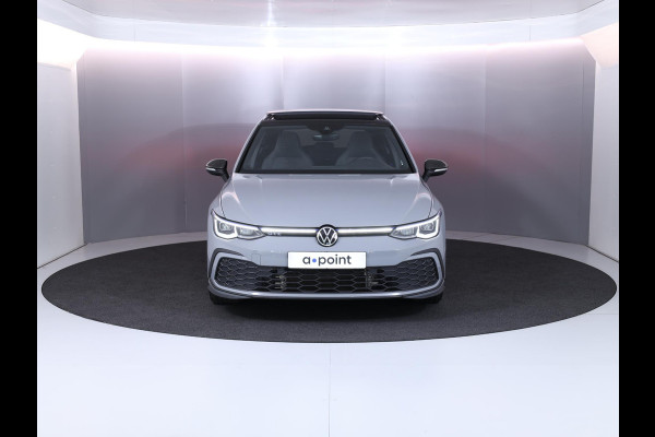 Volkswagen Golf 1.4 eHybrid GTE 245PK PHEV | Panorama dak | 18 "Lm velgen | Matrix koplampen | Stoelverwarming |