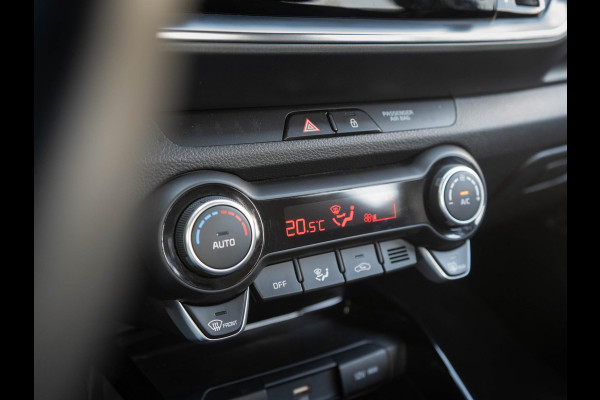 Kia Stonic 1.0 T-GDi MHEV DynamicLine | Navigatie | Climate Control Airco | Achteruitrijcamera |