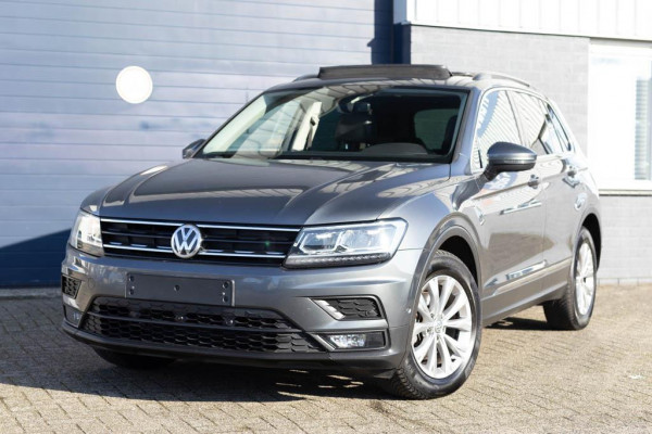 Volkswagen Tiguan 1.5 TSI ACT Panoramadak Leder DSG Automaat 360 Camera