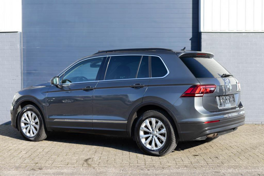 Volkswagen Tiguan 1.5 TSI ACT Panoramadak Leder DSG Automaat 360 Camera