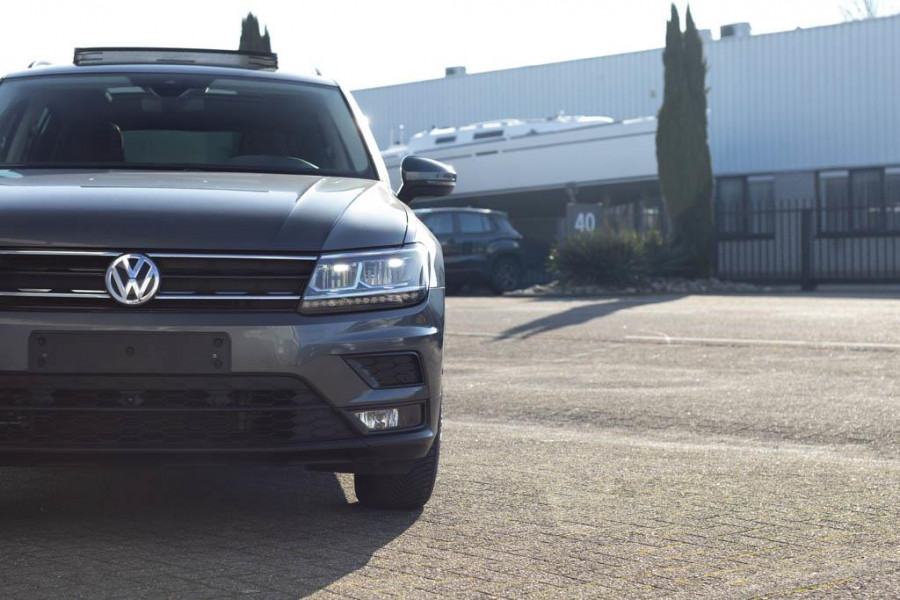 Volkswagen Tiguan 1.5 TSI ACT Panoramadak Leder DSG Automaat 360 Camera