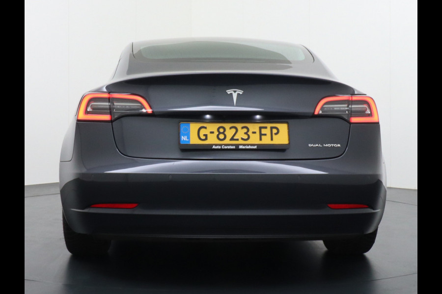 Tesla Model 3 Long Range 75kWh 463PK Trekhaak 18" FSD-Full Self Driving Computer-3 Premium Audio 4wd AutoPilot Panoramadak Camera's Leer Adapt Stoel en achterbank verwarming Electr.Stoelen+Memory+Easy-Entry WiFi Orig. NLse auto Grootste accu Tot 16,5kwh thuis laden. Accu-Garantie tot 20-12-2027 max 192.000km