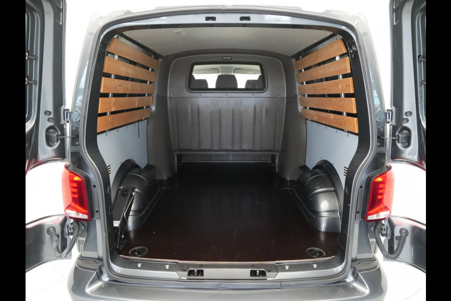 Volkswagen Transporter 2.0 TDI 150pk DSG L2H1 30 DC Navigatie Trekhaak Acc Pdc