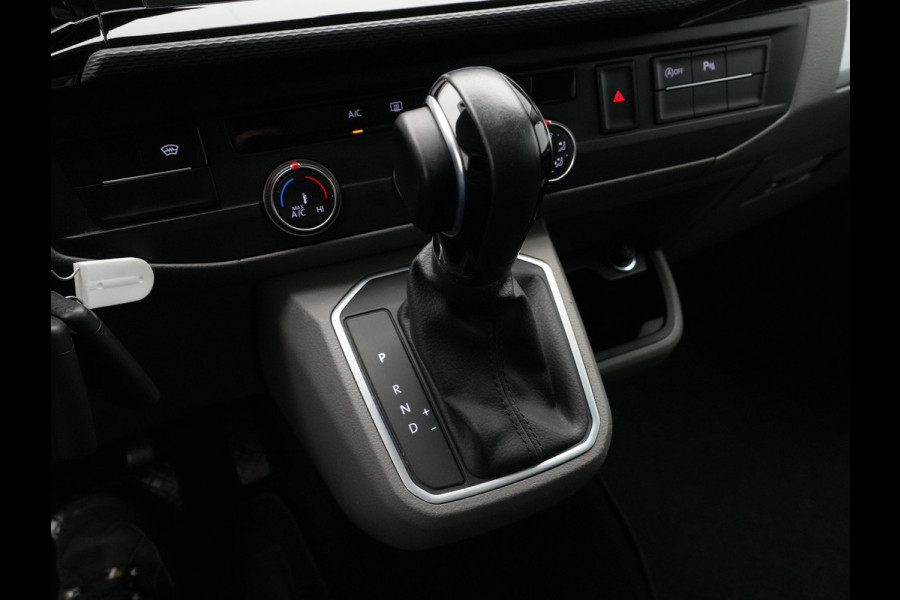 Volkswagen Transporter 2.0 TDI 150pk DSG L2H1 30 DC Navigatie Trekhaak Acc Pdc