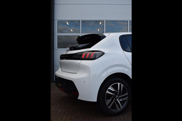 Peugeot 208 1.2 Puretech 100PK Allure Pack | Camera | Stoelverwa. | Carplay | Incl. garantie