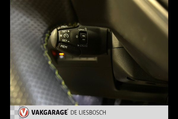 Peugeot 208 1.2 PureTech GT / Camera / Navigatie / Apple carplay