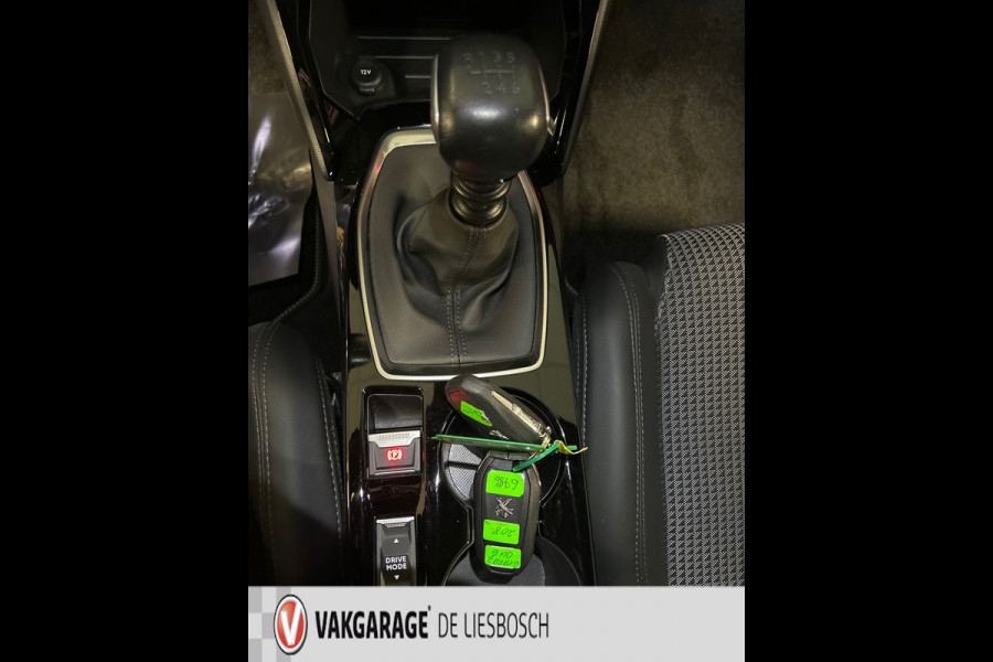 Peugeot 208 1.2 PureTech GT / Camera / Navigatie / Apple carplay