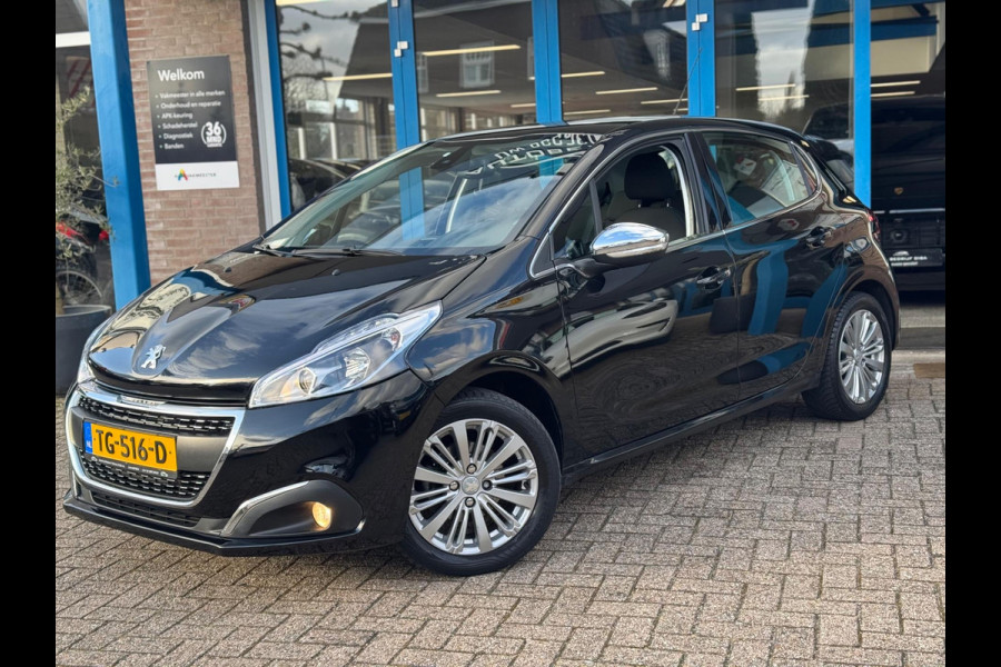 Peugeot 208 1.2 PureTech Blue Lease Executive 2018 NAVI NAP