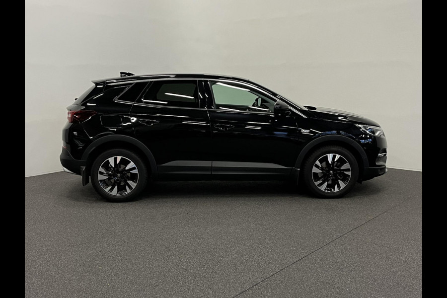 Opel Grandland X 1.2 130 pk Aut. Turbo Business Executive Panoramadak Airco|ECC Navi Adaptive Cruise Control Full LED 18" LM Velgen DAB+