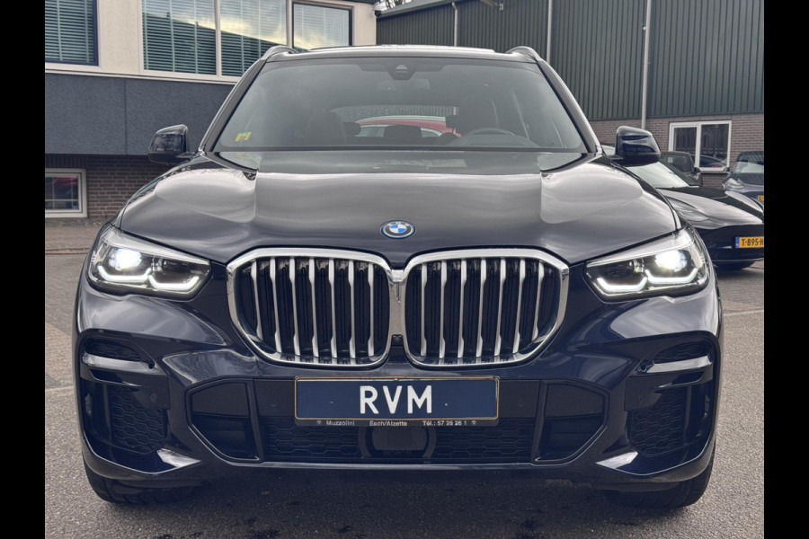 BMW X5 X5 M sport 45e | LUCHTVERING | STOEL/STUUR VERWARMING | DODE HOEK| PANO | BOMVOL|