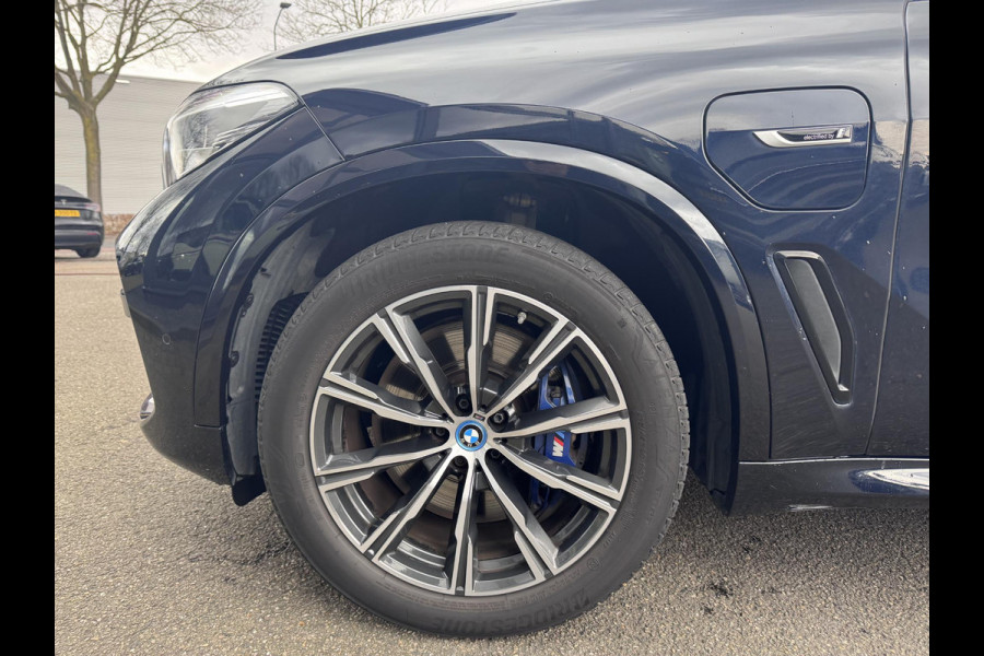 BMW X5 X5 M sport 45e | LUCHTVERING | STOEL/STUUR VERWARMING | DODE HOEK| PANO | BOMVOL|