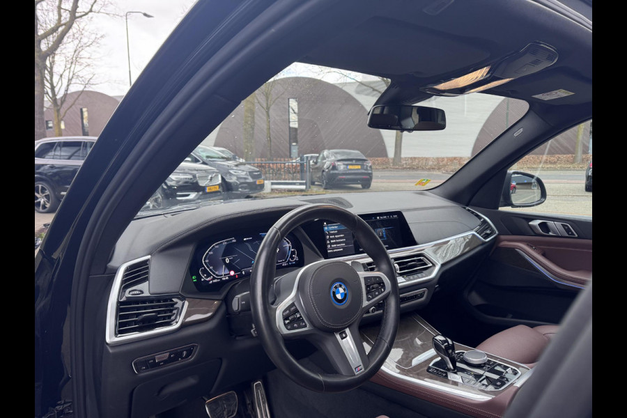 BMW X5 X5 M sport 45e | LUCHTVERING | STOEL/STUUR VERWARMING | DODE HOEK| PANO | BOMVOL|