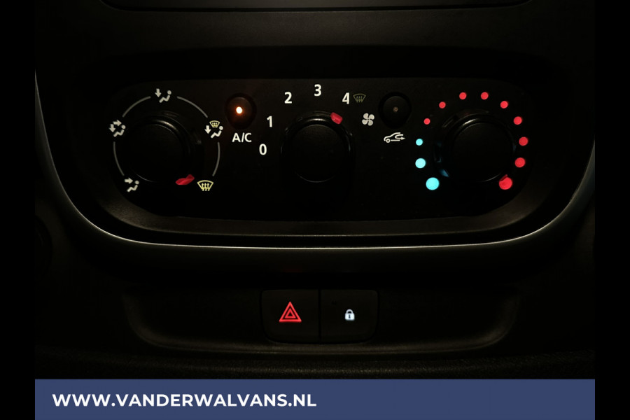 Renault Trafic 1.6 dCi L2H1 Euro6 Airco | Navigatie | Trekhaak | Cruisecontrol | Parkeersensoren Bijrijdersbank