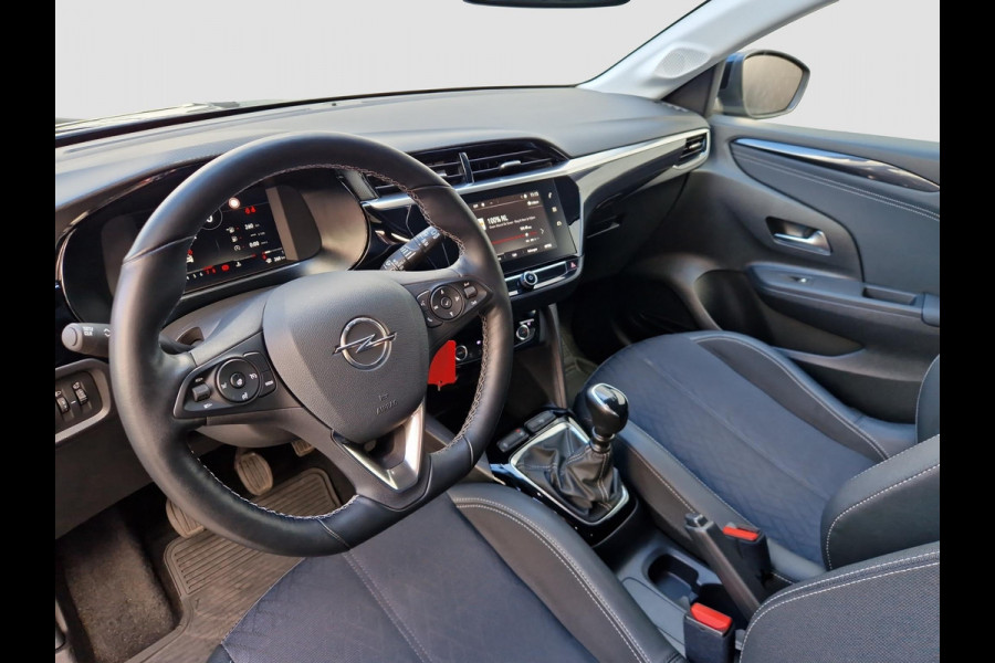 Opel Corsa 1.2 Elegance | Trekhaak | Climate | Stoelverwarming | Camera | Apple Carplay / Android Auto | Licht- en Regensensor |