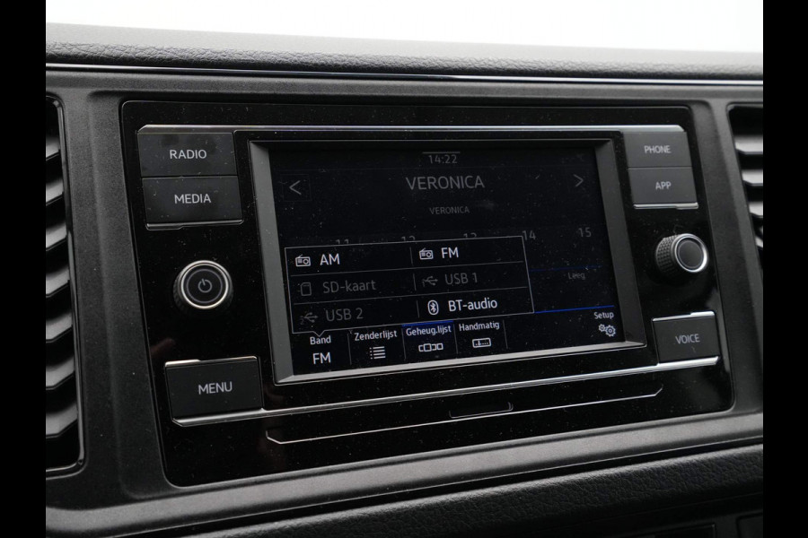 Volkswagen Crafter 30 2.0 TDI 140pk DSG L3H3 Highline Navi via App Camera Trekhaak Voorruitverwarming
