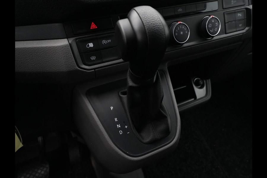 Volkswagen Crafter 30 2.0 TDI 140pk DSG L3H3 Highline Navi via App Camera Trekhaak Voorruitverwarming