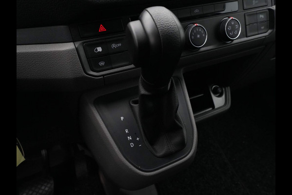 Volkswagen Crafter 30 2.0 TDI 140pk DSG L3H3 Highline Navi via App Camera Trekhaak Voorruitverwarming