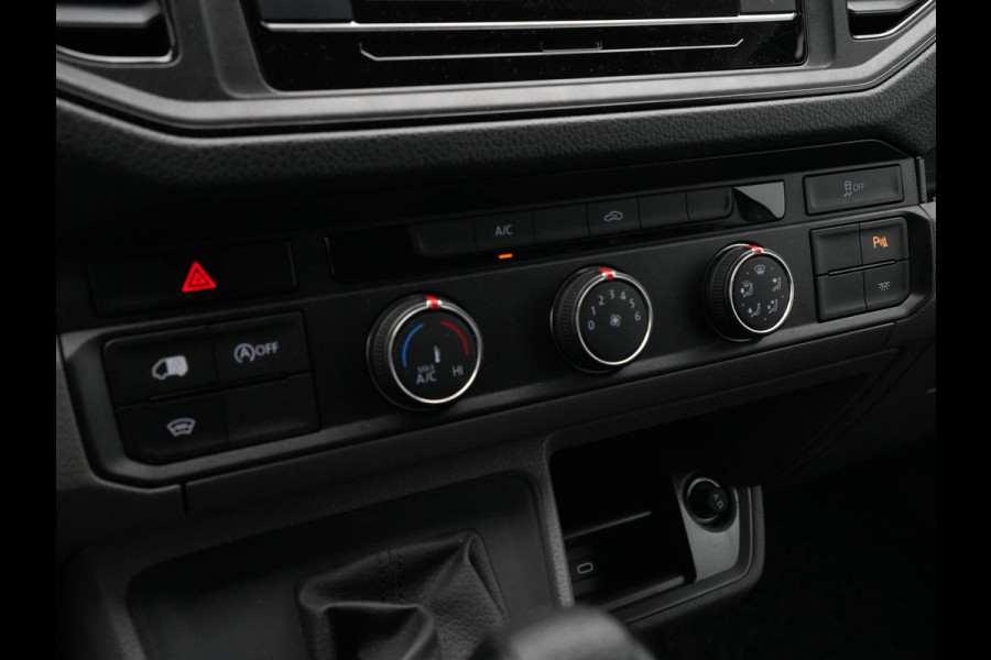 Volkswagen Crafter 30 2.0 TDI 140pk DSG L3H3 Highline Navi via App Camera Trekhaak Voorruitverwarming