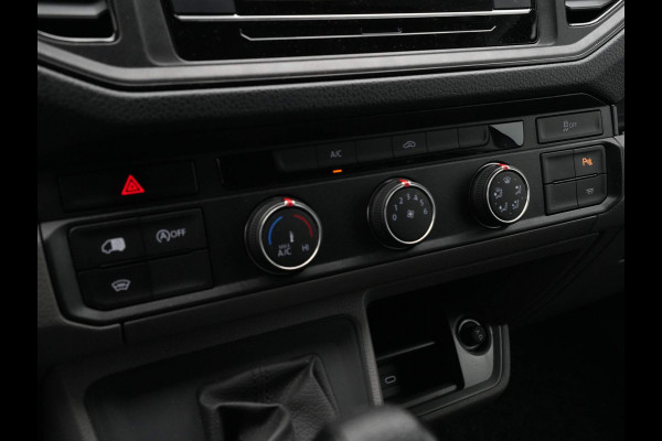 Volkswagen Crafter 30 2.0 TDI 140pk DSG L3H3 Highline Navi via App Camera Trekhaak Voorruitverwarming