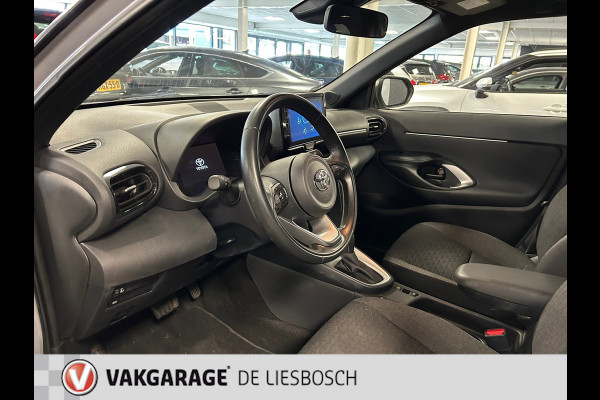 Toyota Yaris Cross 1.5 Hybrid Dynamic / Navigatie / pdc / stoelverwarming