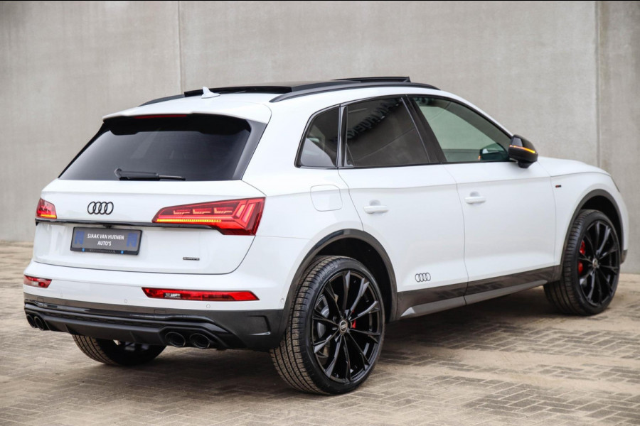 Audi Q5 50TFSIe Quattro Competition S Edition S-Line 299pk Automaat Panoramadak|Virtual Cockpit|Supersport kuipstoelen|OLED Matrix