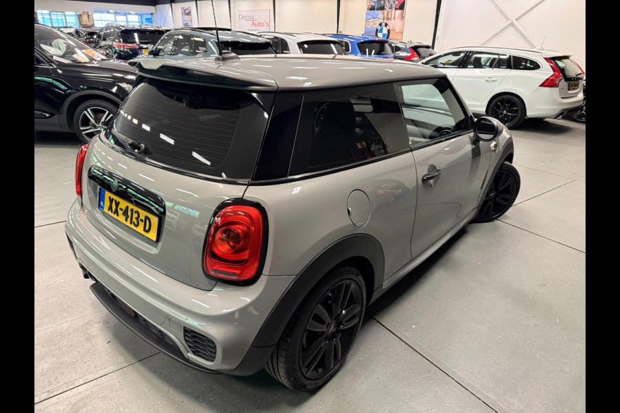 MINI 1.5 Cooper WORKS 136PK 17''JCW/NAVI/CARPLAY/CRUISE/JCW-STOELEN///