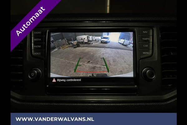 Volkswagen Crafter 35 2.0 TDI 141pk Automaat L3H2 L2H1 Euro6 Airco | Camera | Navigatie | 3000kg trekhaak | Apple Carplay Android Auto, Cruiseconrol, Parkeersensoren, Chauffeursstoel