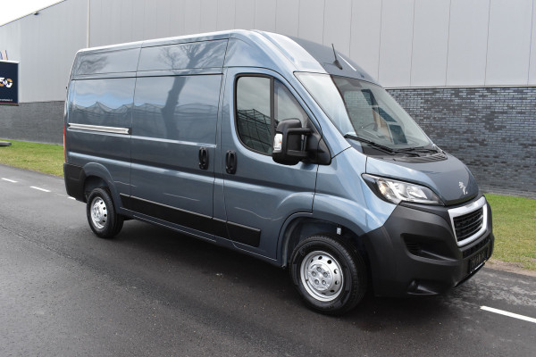 Peugeot Boxer 2.2 BlueHDi 140 L2H2 3.3t nieuw! BPM vrij | Camera | navi |  Euro 6    Ook LEASE mogelijkheden