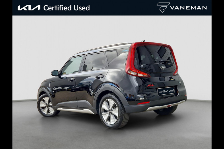 Kia e-Soul ExecutiveLine 64 kWh | Stoelventilatie | Climate | Camera | PDC | Dodehoek | HUD |