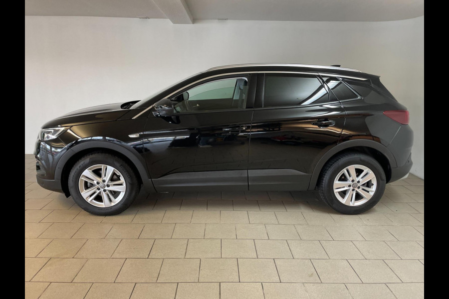 Opel Grandland X 1.2 Turbo Business Executive 130PK AIRCO CLIMA NAVI CRUISE STOELVERW STUURVERW APPLE CARPLAY CAMERA NIEUWSTAAT