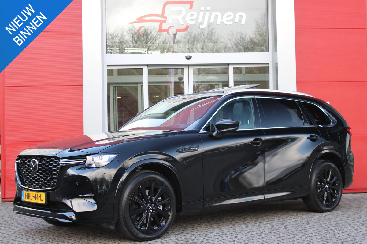 Mazda CX-80 2.5 e-SkyActiv 328PK PHEV HOMURA PLUS | 7-PERSOONS! | NIEUWE AUTO! | DRIVER PERSONALIZATION SYSTEM (GEZICHTSHERKENNING) | ELEKTRISCH BEDIENBARE VOORSTOELEN | FULL LEDEREN BEKLEDING | ADAPTIVE CRUISE CONTROL | 20" LICHTMETALEN VELGEN BLACK | 360° CAMERA | STOEL/STUUR VERWARMING | STOEL VENTILATIE | STOEL VERWARMING ACHTER | ADAPTIVE LED KOPLAMPEN | CLIMATE CONTROL VOOR + ACHTER | NAVIGATIE | APPLE CARPLAY/ANDROID AUTO | PANORAMISCH SCHUIF/KANTEL DAK | PARKEERSENSOREN VOOR EN ACHTER | BOSE AUDIO SYSTEM (12 SPEAKERS) | ELEKTRISCH BEDIENBARE ACHTERKLEP | DRAADLOZE TELEFOON