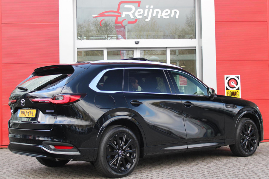 Mazda CX-80 2.5 e-SkyActiv 328PK PHEV HOMURA PLUS | 7-PERSOONS! | NIEUWE AUTO! | DRIVER PERSONALIZATION SYSTEM (GEZICHTSHERKENNING) | ELEKTRISCH BEDIENBARE VOORSTOELEN | FULL LEDEREN BEKLEDING | ADAPTIVE CRUISE CONTROL | 20" LICHTMETALEN VELGEN BLACK | 360° CAMERA | STOEL/STUUR VERWARMING | STOEL VENTILATIE | STOEL VERWARMING ACHTER | ADAPTIVE LED KOPLAMPEN | CLIMATE CONTROL VOOR + ACHTER | NAVIGATIE | APPLE CARPLAY/ANDROID AUTO | PANORAMISCH SCHUIF/KANTEL DAK | PARKEERSENSOREN VOOR EN ACHTER | BOSE AUDIO SYSTEM (12 SPEAKERS) | ELEKTRISCH BEDIENBARE ACHTERKLEP | DRAADLOZE TELEFOON