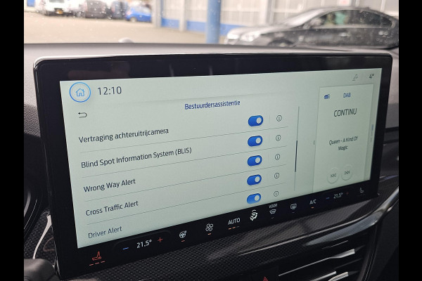 Ford Focus 1.0 EcoBoost Hybrid ST Line X | Adaptive cruise control | Winter Pack | Achteruitrijcamera