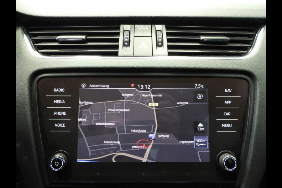 Škoda Octavia Combi 1.0 TSI Sportline Business NAVI/CLIMA/CRUISE/PDC/17"LMV!