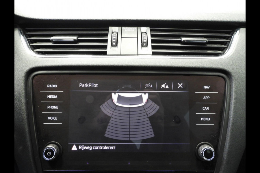 Škoda Octavia Combi 1.0 TSI Sportline Business NAVI/CLIMA/CRUISE/PDC/17"LMV!