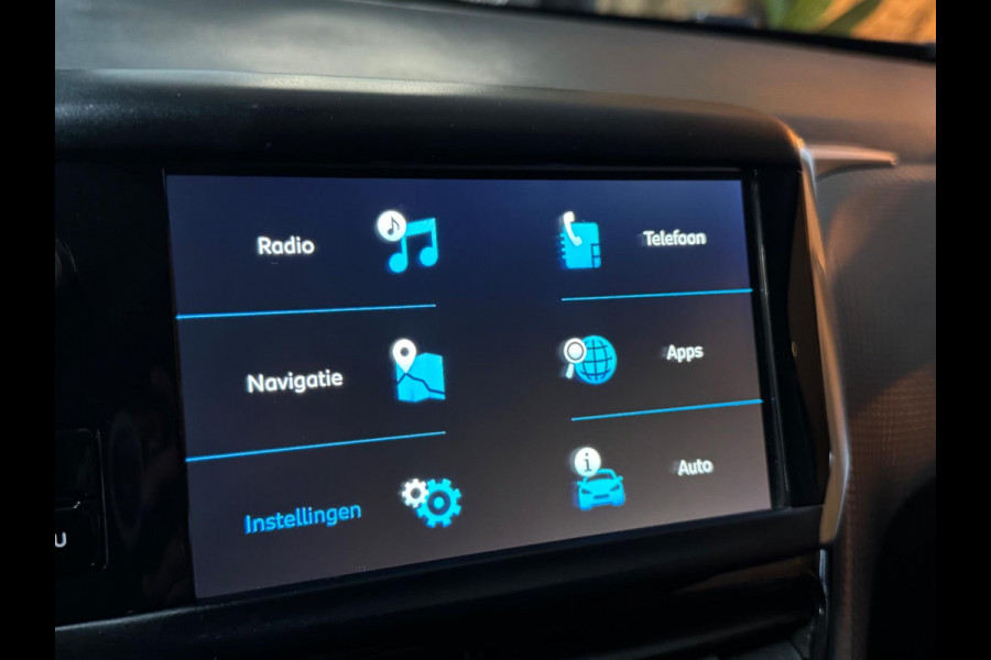 Peugeot 2008 1.2 PureTech Allure Garantie 131PK CarPlay Camera Parkeersensoren Cruise Led Clima Navi Rijklaar