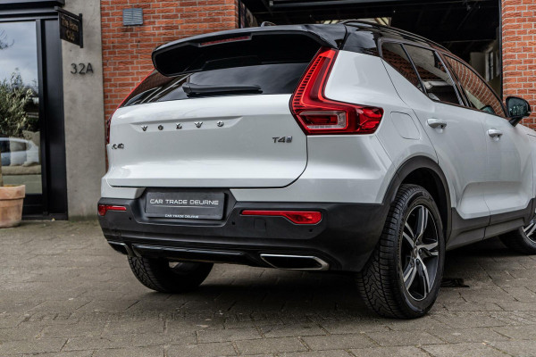 Volvo XC40 2.0 T4 R-Design Pano / Camera / Apple Car Play