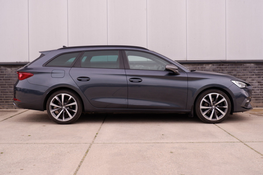 Seat Leon Sportstourer 1.5 eTSI FR | Elek. Trekhaak | Sfeerverl. | LED | Navi | Carplay | Keyless | Adap. Cruise