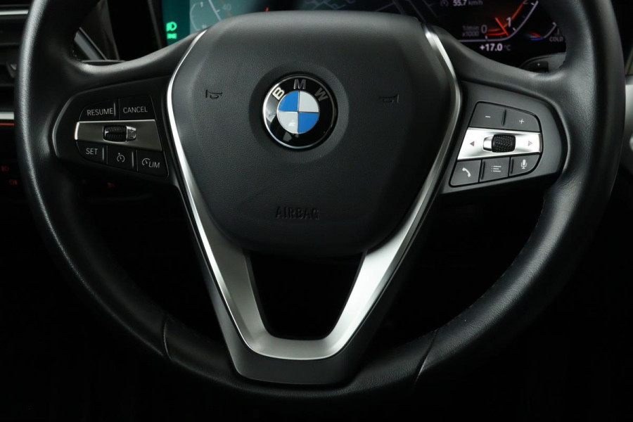 BMW 3-serie 320i Executive | Sport Line | Carplay | Full LED | Sportstoelen | Keyless | Navigatie | Half leder | PDC | Live Cockpit