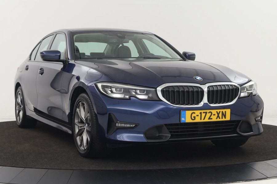 BMW 3-serie 320i Executive | Sport Line | Carplay | Full LED | Sportstoelen | Keyless | Navigatie | Half leder | PDC | Live Cockpit