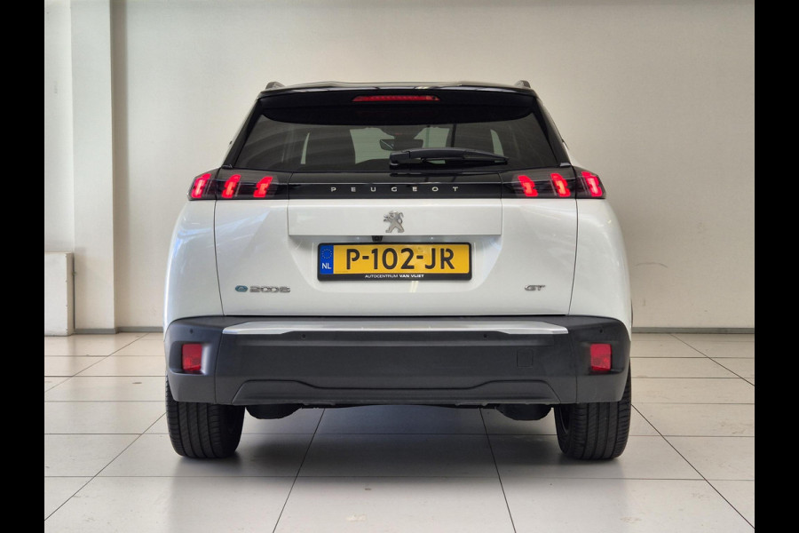 Peugeot e-2008 EV GT Pack 50 kWh | Achteruitrijcamera | Navigatie | Stoelverwarming | Keyless Entry | Lederen Bekleding | Apple Carplay/Android Auto |