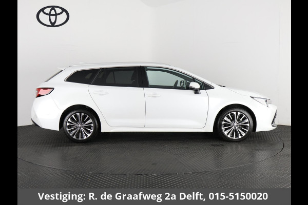 Toyota Corolla Touring Sports 1.8 Hybrid First Edition | Stuur- & Stoelverwarming | Navigatie | Elektrische kofferbak |