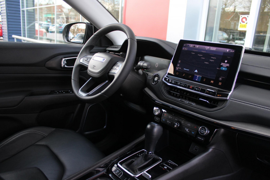 Jeep Compass 4xe SUMMIT 240PK PHEV AUTOMAAT | NAVIGATIE 10,25 "TOUCHSCREEN | APPLE CARPLAY/ANDROID AUTO | ACHTERUITRIJ CAMERA | DAB+ RADIO | CLIMATE CONTROL | 19"GLOSS BLACK LICHTMETALEN VELGEN | ADAPTIVE / CRUISE CONTROL | DIGITAAL INSTRUMENTENPANEEL | LEDEREN BEKLEDING | ELEKTRISCH BEDIENBARE ACHTERKLEP | FULL LED KOPLAMPEN | LED MISTLAMPEN / BOCHTVERLICHTING | KEYLESS ENTRY & START | DRAADLOOS LADEN |