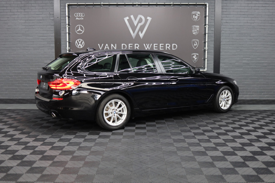 BMW 5 Serie Touring 530i High Executive | Leer |  Elektrisch bedienbare achterklep |